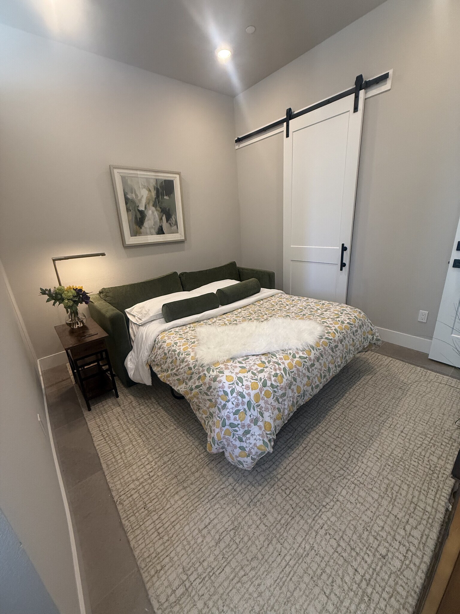 Building Photo - 143 8th St