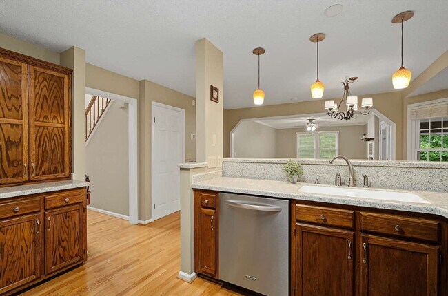 Building Photo - Spacious 4-Bed Oasis with Basement in Cary