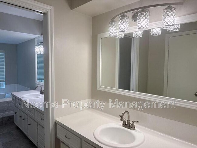 Building Photo - 6226 Allentown Dr