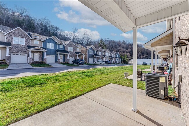 Building Photo - 332 Titan Rdg Wy