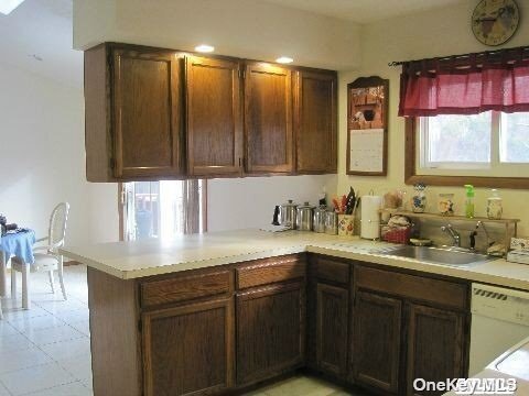 Building Photo - 29 Westbrook Rd