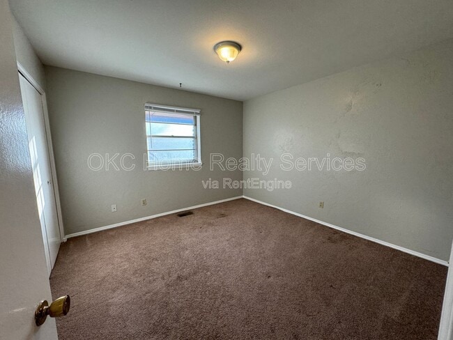 Building Photo - 3512 Willow Springs Dr