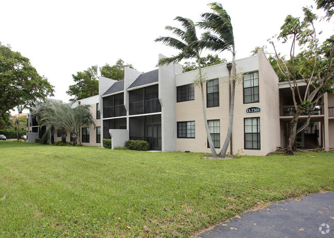 Building Photo - Plantation Meadows Apartments