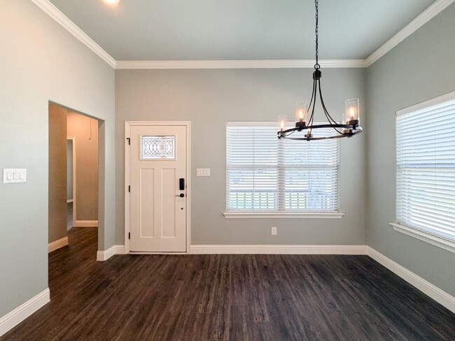 Building Photo - Lovely 3 bed, 2 bath Home in Burleson!