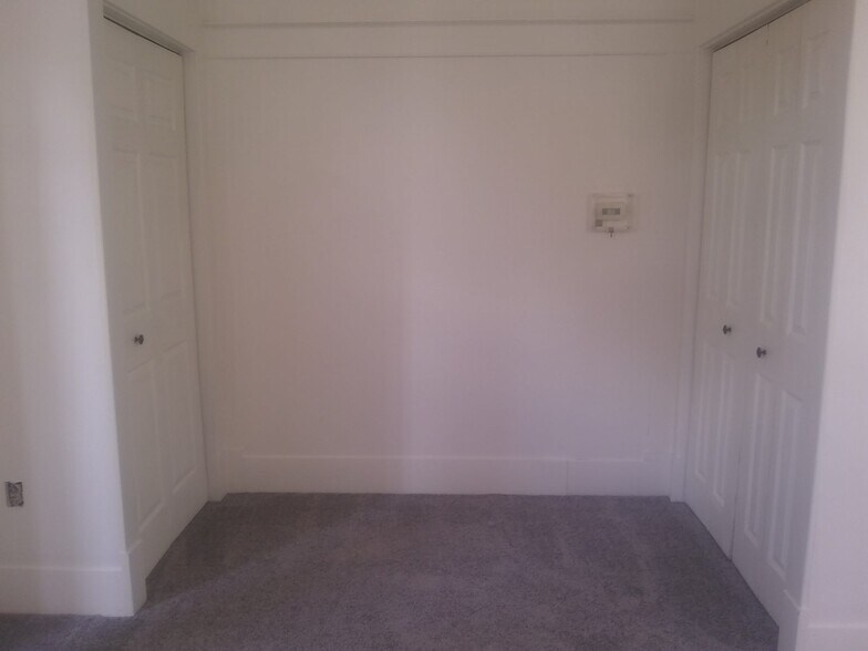 Bedroom - 116 N 5th St