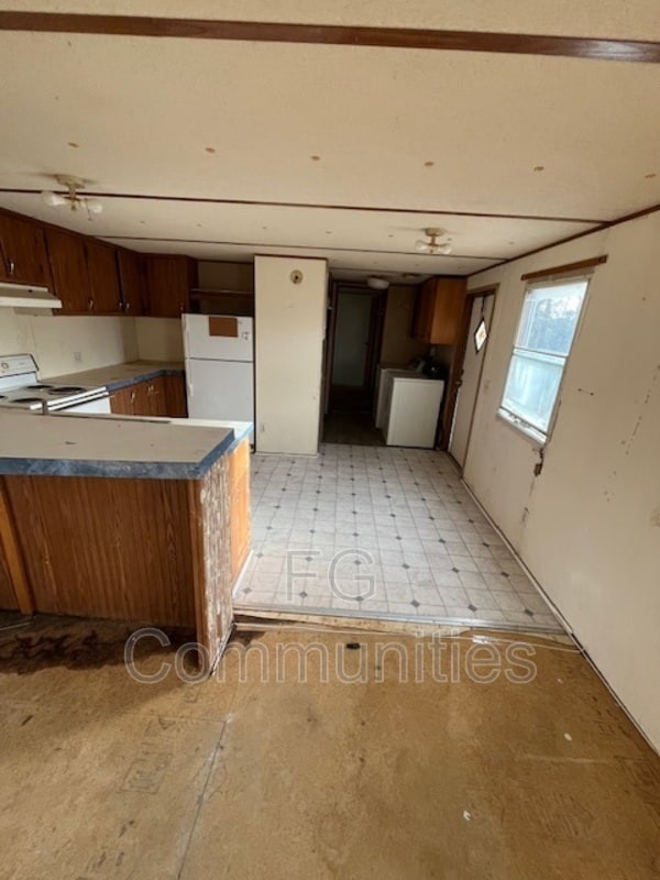 Building Photo - 100 2nd Ave SE