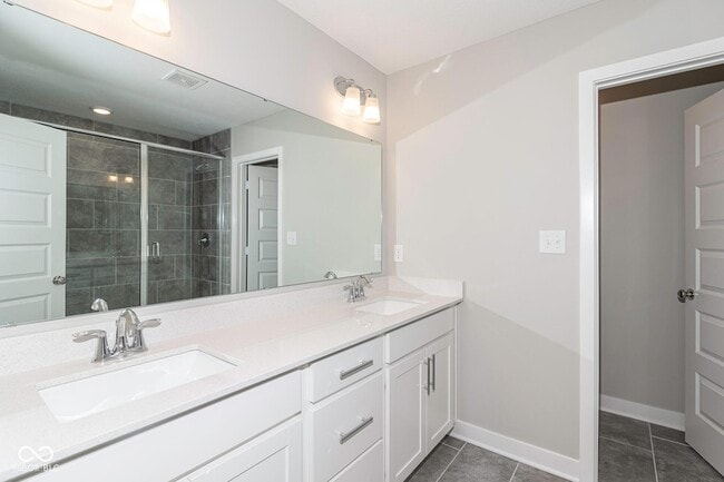 Building Photo - 8238 Bostic Dr