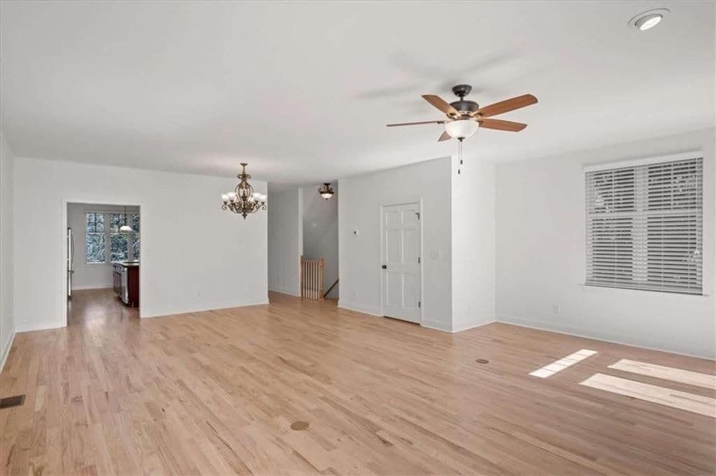 Building Photo - 110 Garrison Walk