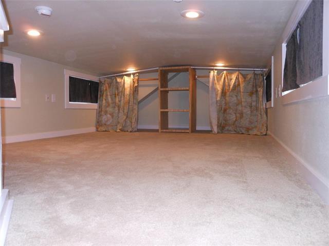 Building Photo - 2350 E Stone Rd