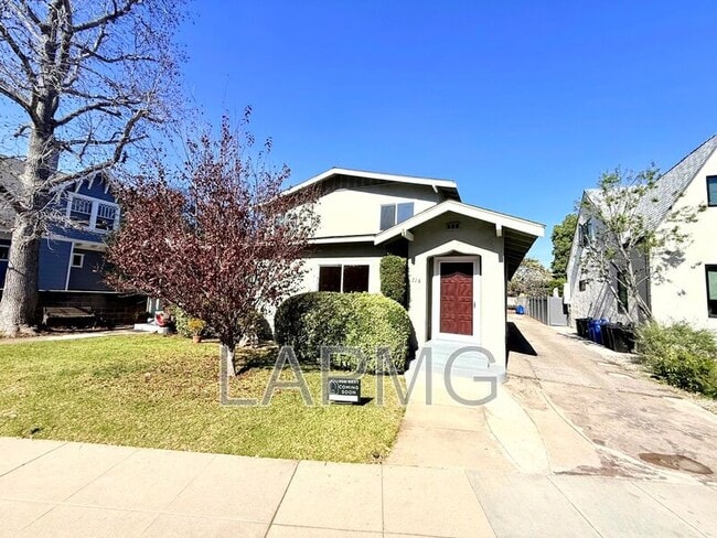 Building Photo - 714-716 El Centro Street