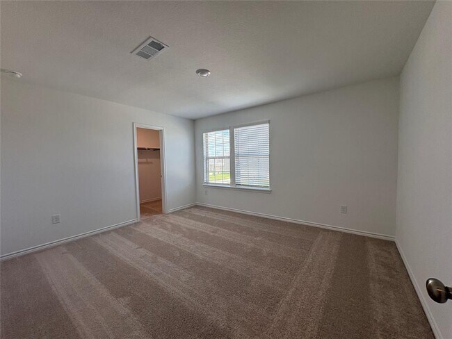 Building Photo - 15190 Cyn Rpds Rd