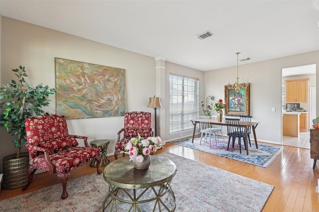 Building Photo - 8002 Cross Trail Dr