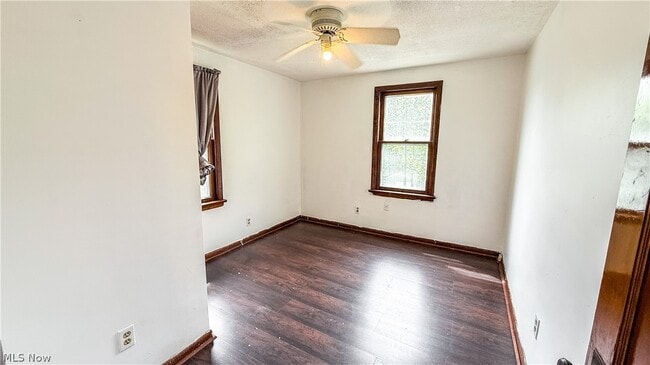Building Photo - 987 Boone St