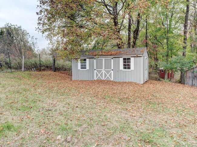 Building Photo - 416 Jerusalem Rd