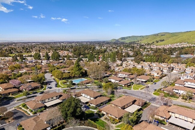 Building Photo - 203 Corte San Pablo