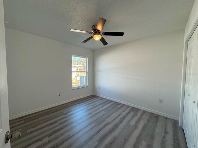 Building Photo - 8850 E Ogden Ln