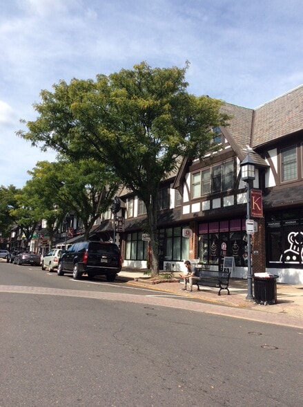 Building Photo - 283 Keswick Ave