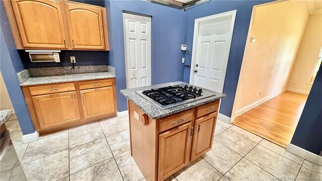 Building Photo - 510 SW South Carolina Dr