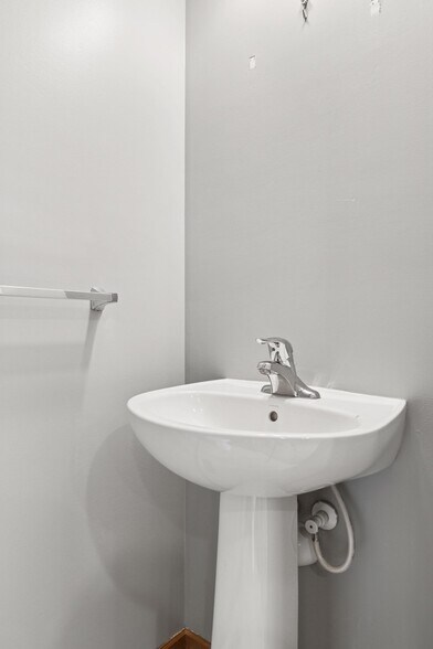 Building Photo - 4818 Education Dr N