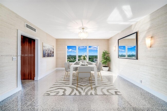 Building Photo - 333 Sunset Dr
