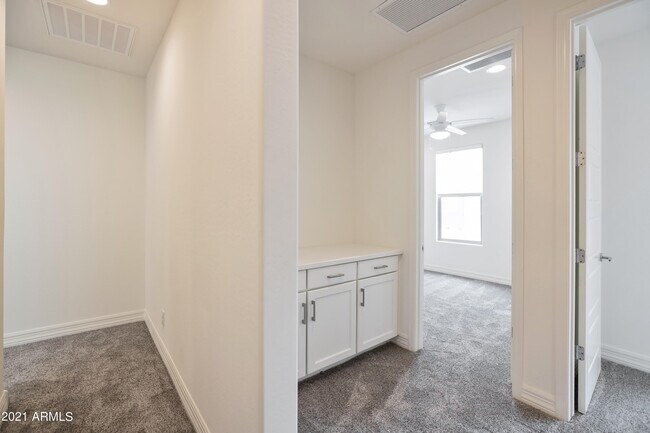 Building Photo - 7358 E Casitas Del Rio Dr