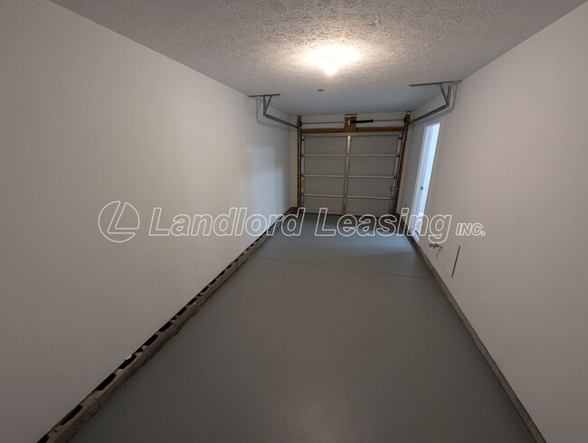 Building Photo - Charming 3-Bedroom Ranch with New Kitchen ...