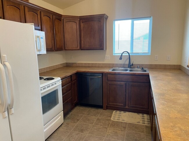 Building Photo - 1209 W Franklin St