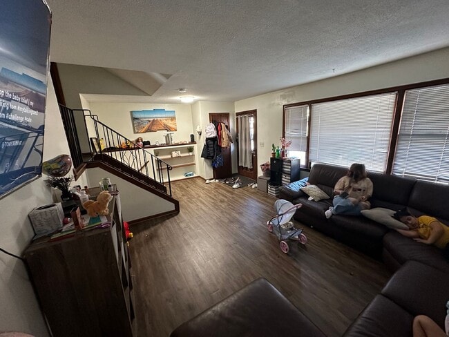 Building Photo - 3 Bed, 1.5 Bath Home in Prime Columbia Heights Location