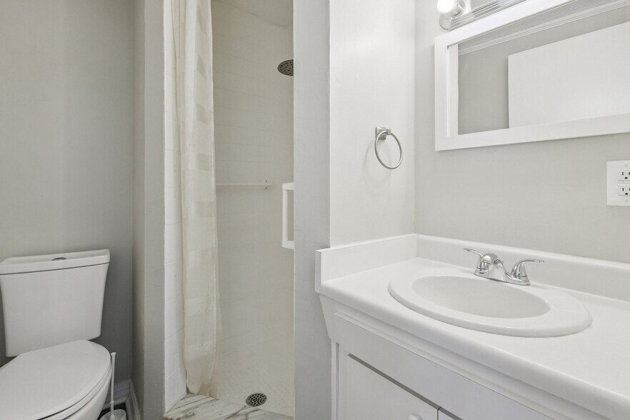 Building Photo - 1018 Osprey Ct