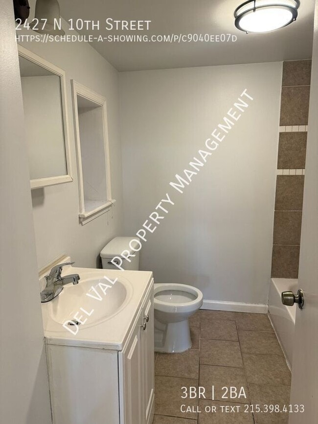 Building Photo - 2427 N 10th St