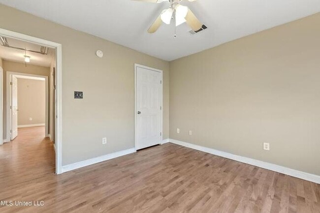 Building Photo - Beautiful 4/2 in Waveland, MS