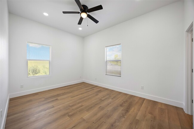 Building Photo - 9723 Cargill St