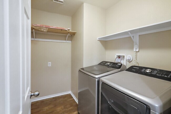 Building Photo - 16210 Coral Bay St