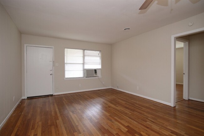 Building Photo - 8807 Timberside Dr