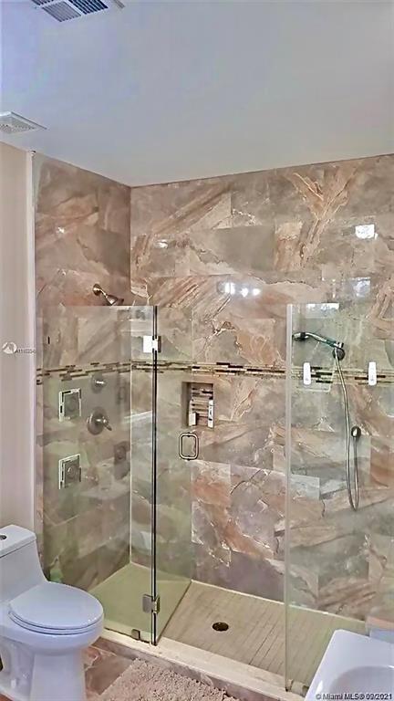 Building Photo - 3301 SW 139th Ave