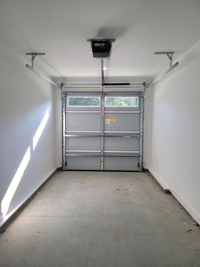 Building Photo - 506 Watauga Ave