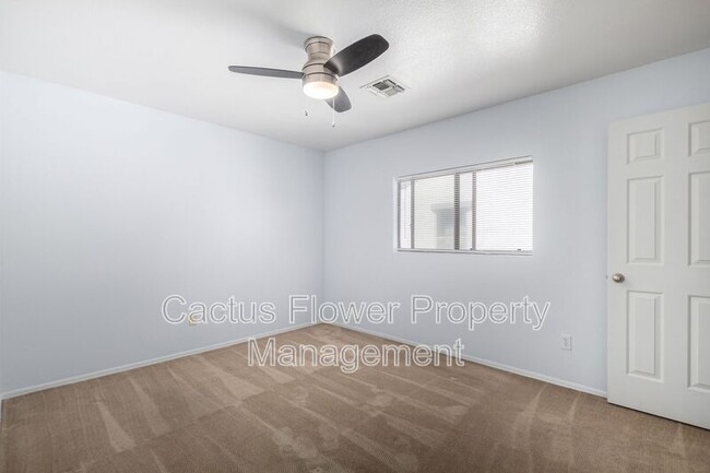 Building Photo - 2464 S Nielson St