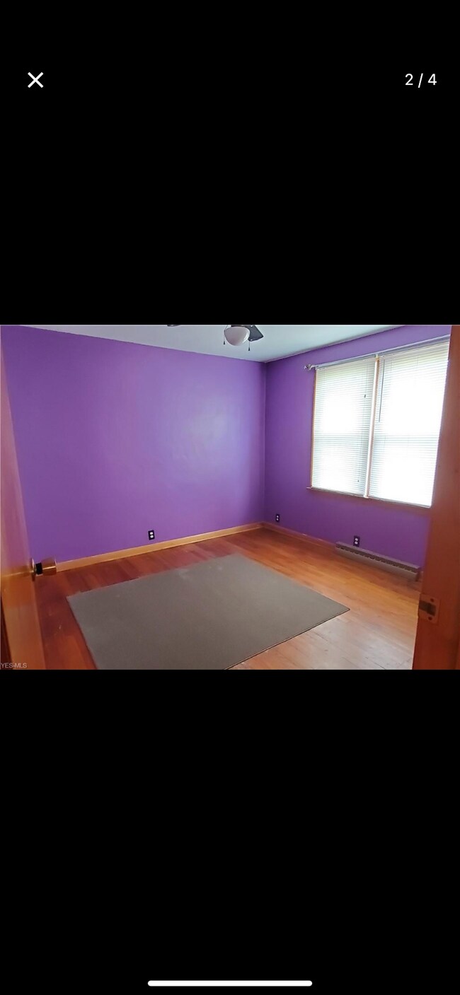 Building Photo - 963 Roberts St