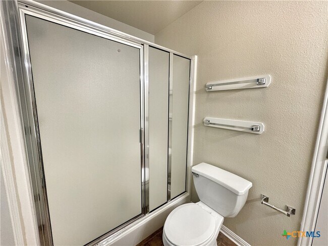 Building Photo - 2062 N Ranch Estates Blvd