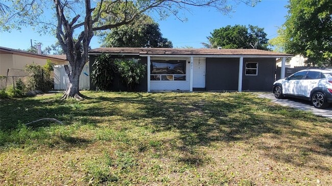 Building Photo - 1821 NW 2nd Ave