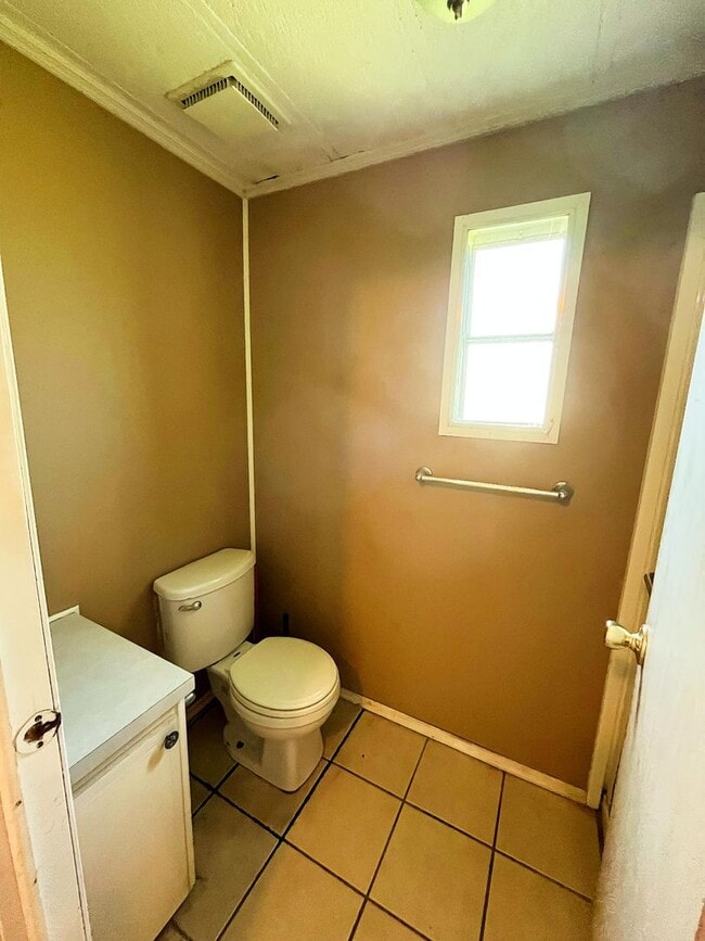 Building Photo - Delightful 2 Bedroom, 2 Bathroom Mobile Ho...