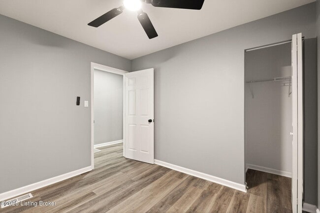 Building Photo - 2222 Duncan St