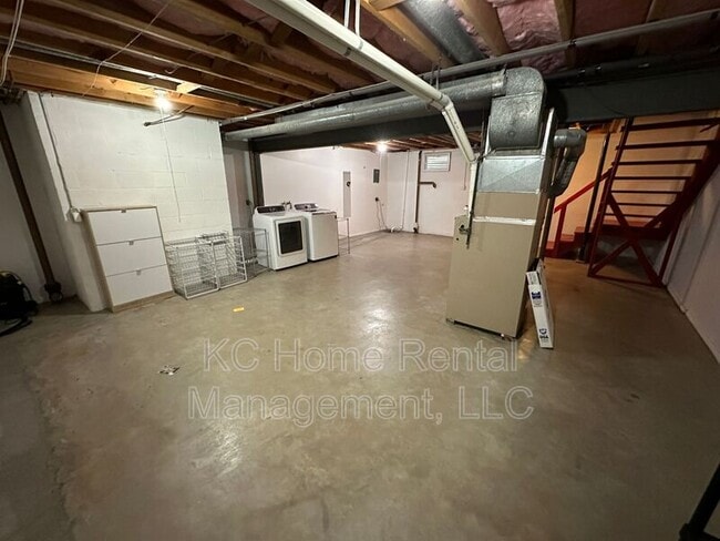 Building Photo - 5197 W 75th St