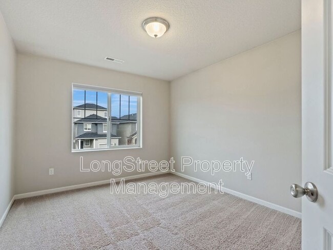 Building Photo - 16890 NW Viola St