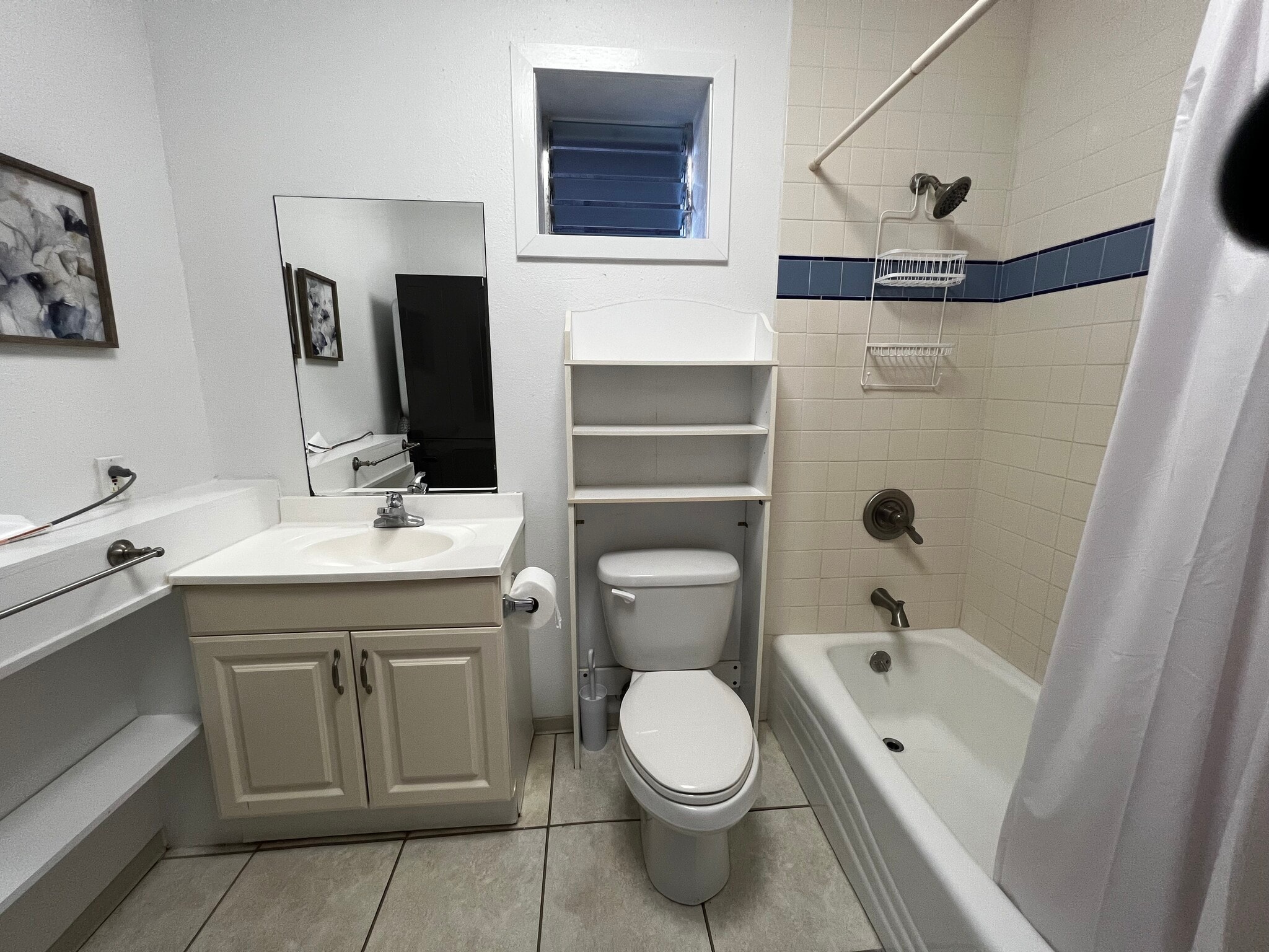 Building Photo - 47-358 Lulani St