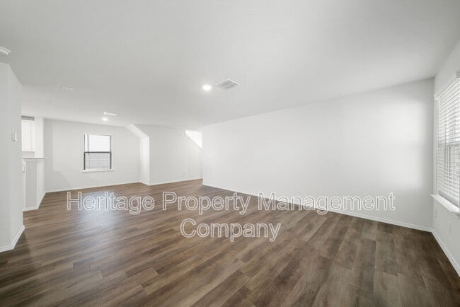 Building Photo - 13721 Crossbow Rdg