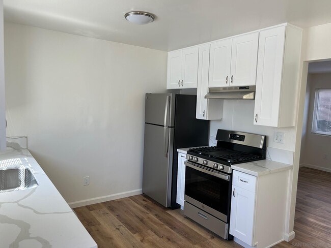 Building Photo - 3672 Bancroft St