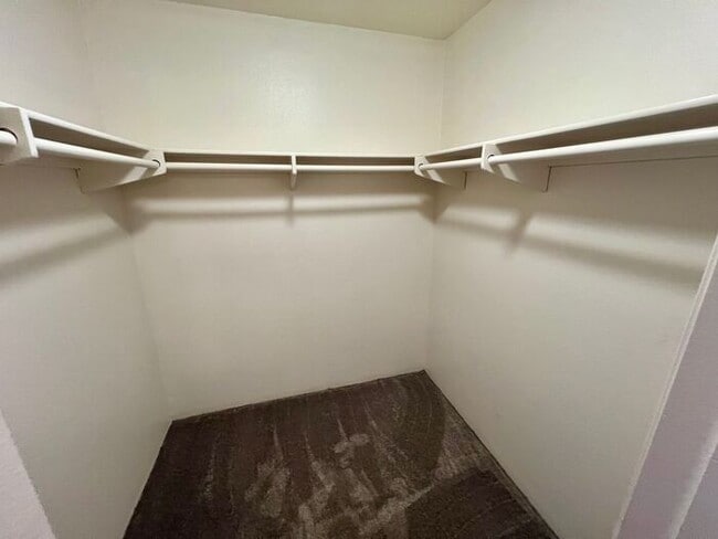 Building Photo - Beautiful 3-Bedroom Condo in Villas at Cal...
