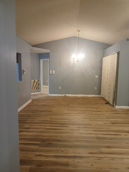 Building Photo - 205 H Ave