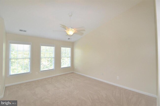 Building Photo - 25140 Boomerang Terrace